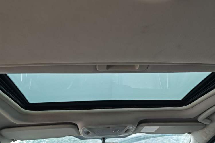 Used Ford Focus 2012 Sedan 1.6L Manual Fashion Edition Headliner