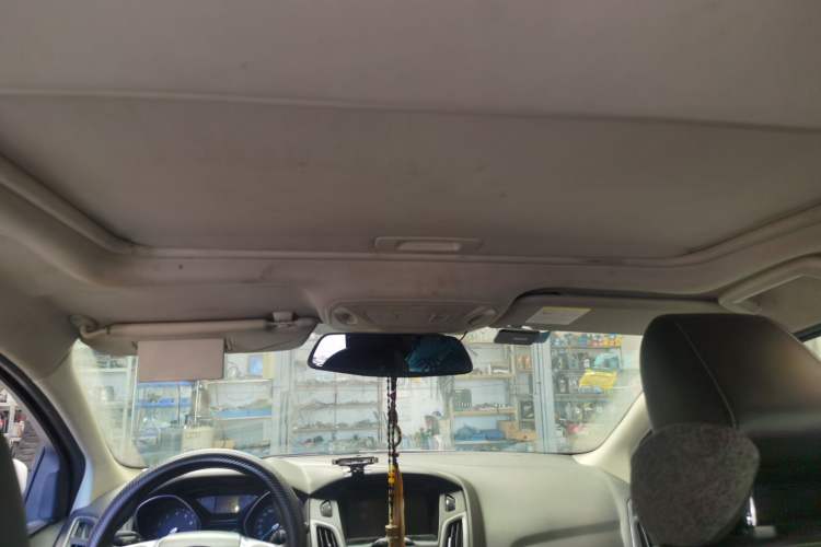 Used Ford Focus 2012 Hatchback 1.6L Automatic Fashion Edition Headliner