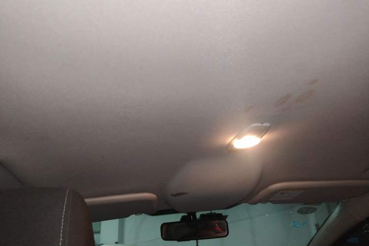 Used Ford Focus 2012 Sedan 1.6L Automatic Comfort Model Headliner
