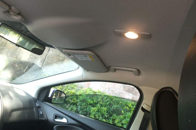 Used Ford Focus 2012 Hatchback 1.6L Automatic Comfort Model Headliner