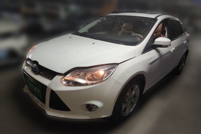 Used Ford Focus 2012 Sedan 1.6L Automatic Fashion Edition