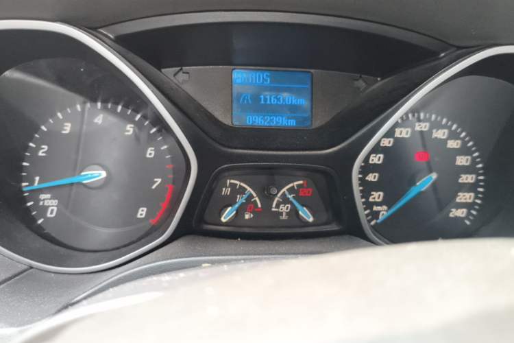 Used Ford Focus 2012 Sedan 1.6L Automatic Comfort Model Instrument Cluster