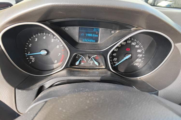 Used Ford Focus 2012 Sedan 1.6L Manual Comfort Model Instrument Cluster