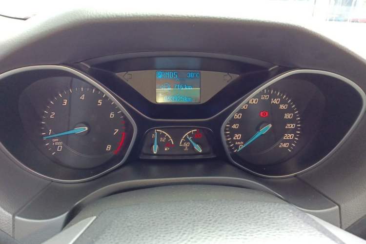 Used Ford Focus 2012 Sedan 1.6L Automatic Fashion Edition Instrument Cluster