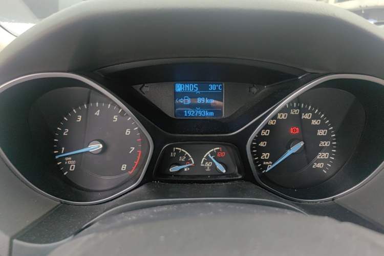 Used Ford Focus 2012 Sedan 1.6L Automatic Fashion Edition Instrument Cluster
