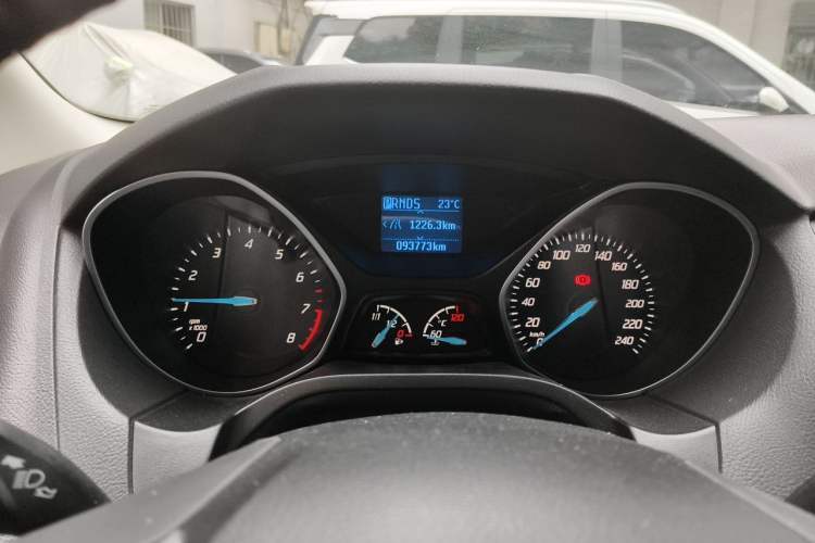 Used Ford Focus 2012 Hatchback 1.6L Automatic Fashion Edition Instrument Cluster