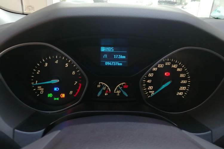 Used Ford Focus 2012 Sedan 1.6L Automatic Comfort Model Instrument Cluster