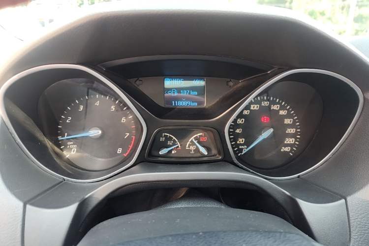 Used Ford Focus 2012 Hatchback 1.6L Automatic Fashion Edition Instrument Cluster