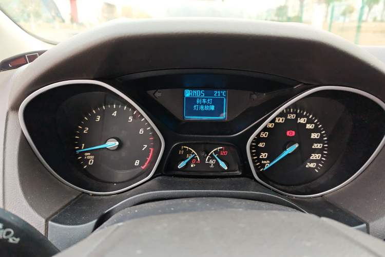 Used Ford Focus 2012 Sedan 1.6L Automatic Comfort Model Instrument Cluster