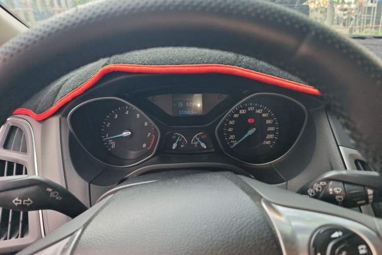 Used Ford Focus 2012 Hatchback 1.6L Manual Fashion Edition Instrument Cluster