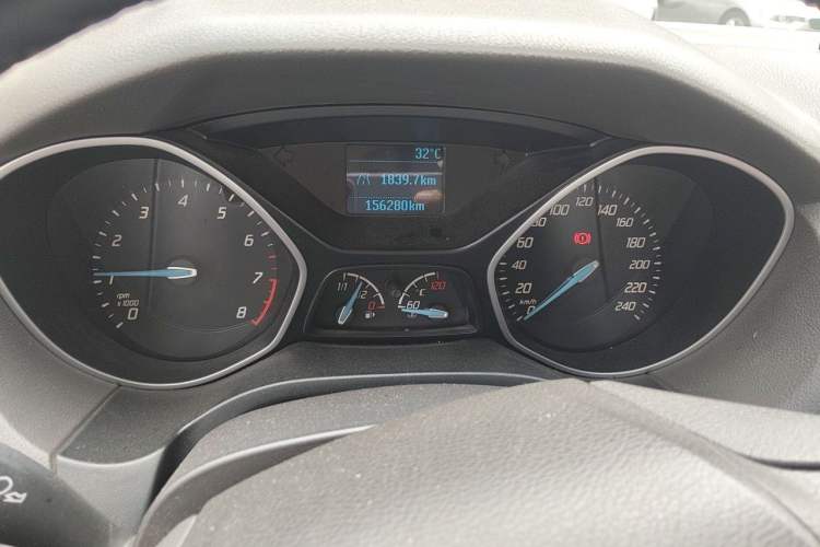 Used Ford Focus 2012 Sedan 1.6L Manual Comfort Model Instrument Cluster