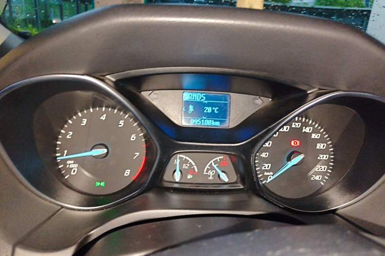 Used Ford Focus 2012 Sedan 1.6L Automatic Fashion Edition Instrument Cluster