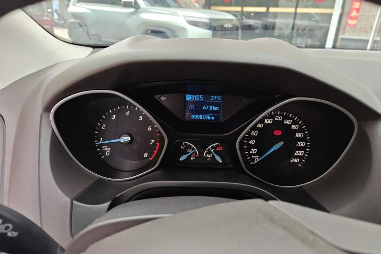 Used Ford Focus 2012 Sedan 1.6L Automatic Comfort Model Instrument Cluster