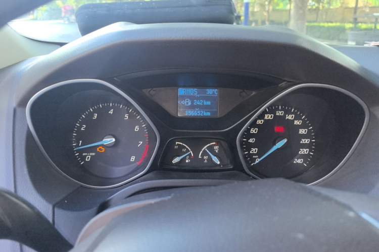 Used Ford Focus 2012 Hatchback 1.6L Automatic Fashion Edition Instrument Cluster