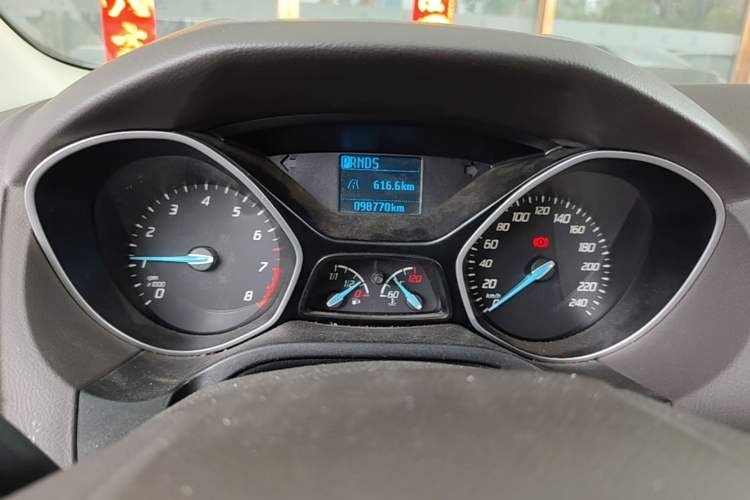 Used Ford Focus 2012 Sedan 1.6L Automatic Comfort Model Instrument Cluster