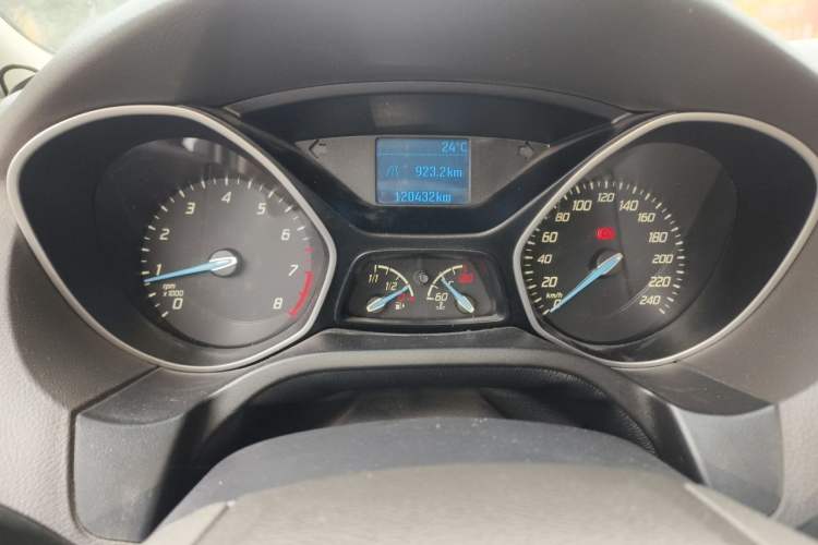 Used Ford Focus 2012 Sedan 1.6L Manual Comfort Model Instrument Cluster