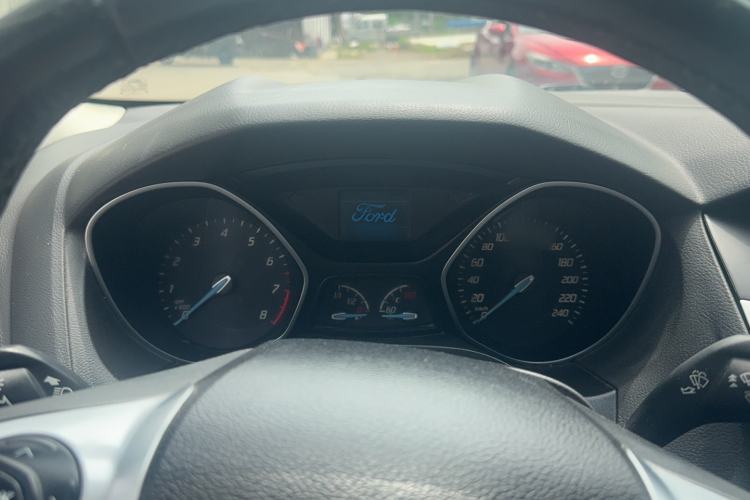 Used Ford Focus 2012 Sedan 1.6L Automatic Fashion Edition Instrument Cluster