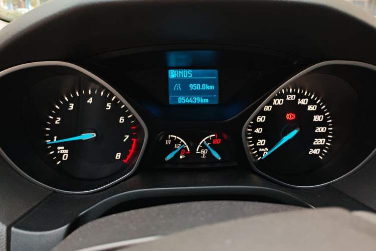 Used Ford Focus 2012 Sedan 1.6L Automatic Comfort Model Instrument Cluster