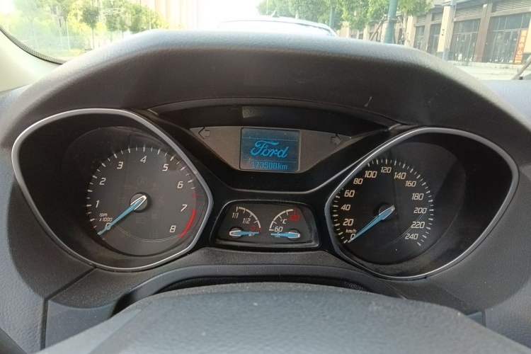 Used Ford Focus 2012 Hatchback 1.6L Automatic Fashion Edition Instrument Cluster
