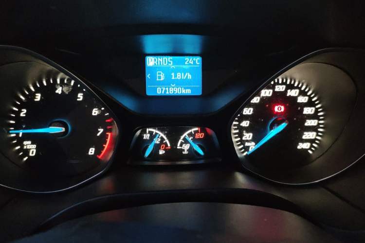 Used Ford Focus 2012 Hatchback 1.6L Automatic Fashion Edition Instrument Cluster