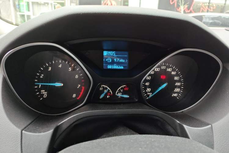 Used Ford Focus 2012 Hatchback 1.6L Automatic Fashion Edition Instrument Cluster