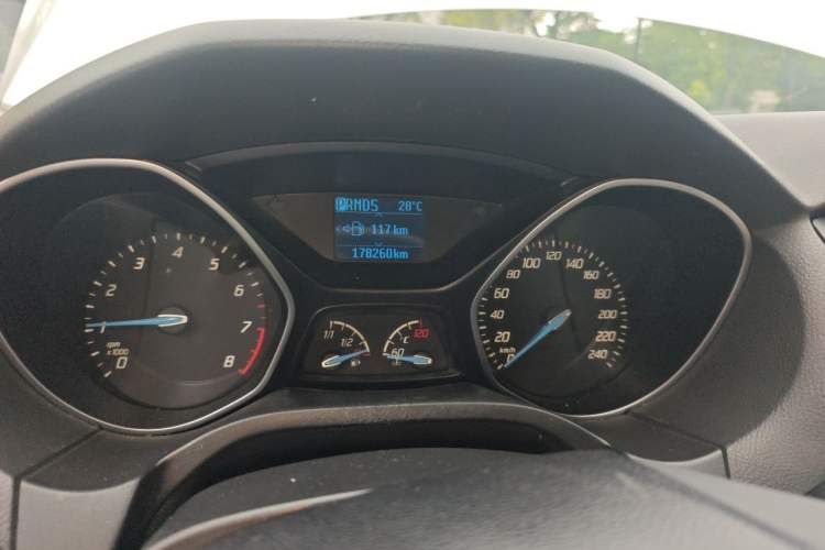 Used Ford Focus 2012 Sedan 1.6L Automatic Fashion Edition Instrument Cluster