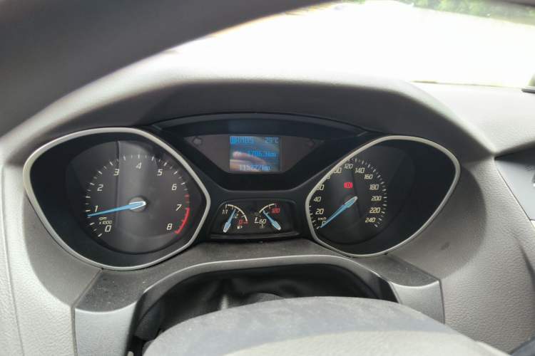 Used Ford Focus 2012 Sedan 1.6L Automatic Comfort Model Instrument Cluster