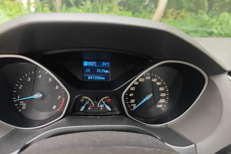 Used Ford Focus 2012 Sedan 1.6L Automatic Comfort Model Instrument Cluster