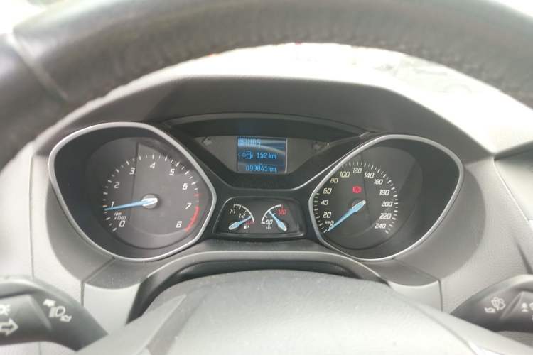 Used Ford Focus 2012 Sedan 1.6L Automatic Fashion Edition Instrument Cluster