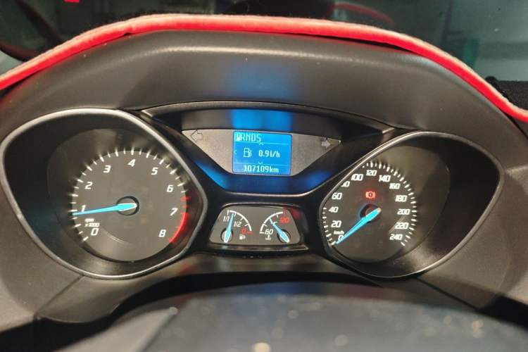 Used Ford Focus 2012 Hatchback 1.6L Automatic Fashion Edition Instrument Cluster