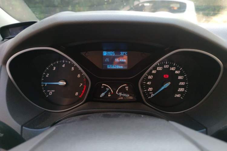 Used Ford Focus 2012 Sedan 1.6L Automatic Comfort Model Instrument Cluster