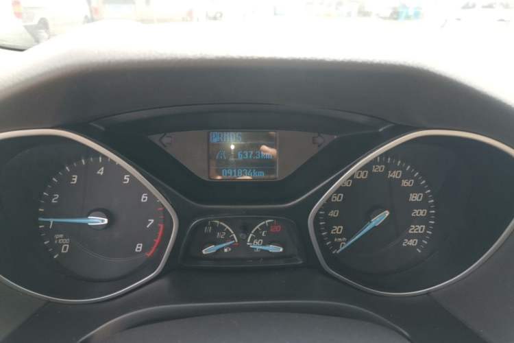 Used Ford Focus 2012 Sedan 1.6L Automatic Comfort Model Instrument Cluster