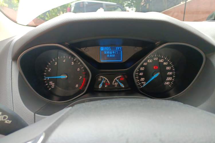 Used Ford Focus 2012 Sedan 1.6L Automatic Fashion Edition Instrument Cluster