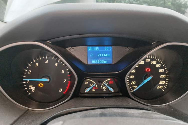 Used Ford Focus 2012 Sedan 1.6L Automatic Comfort Model Instrument Cluster