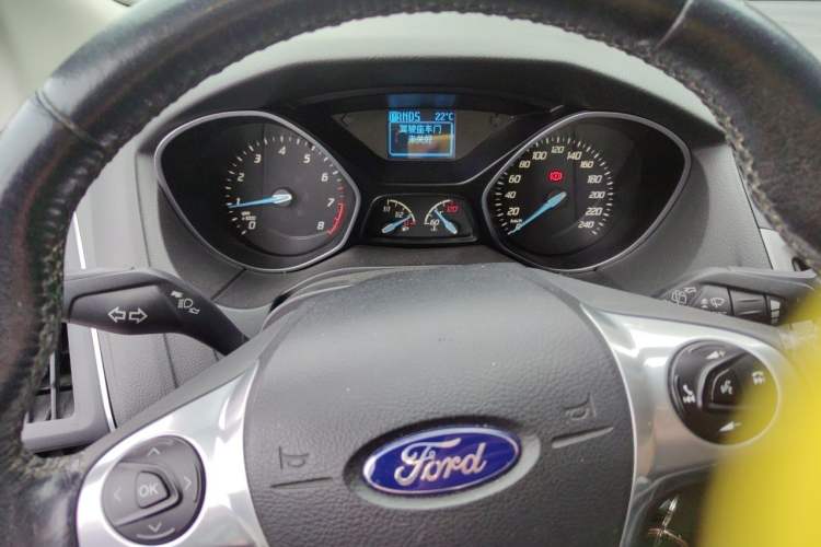 Used Ford Focus 2012 Hatchback 1.6L Automatic Fashion Edition Instrument Cluster