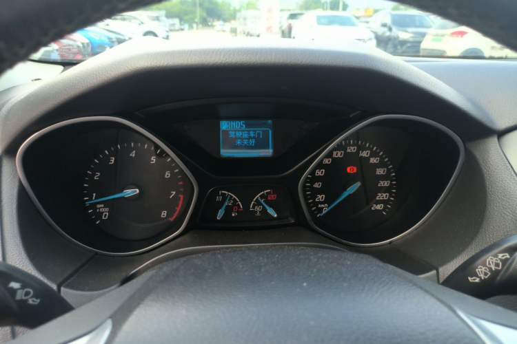 Used Ford Focus 2012 Hatchback 1.6L Automatic Fashion Edition Instrument Cluster
