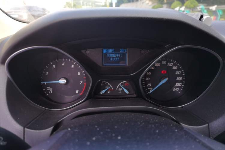 Used Ford Focus 2012 Sedan 1.6L Automatic Fashion Edition Instrument Cluster