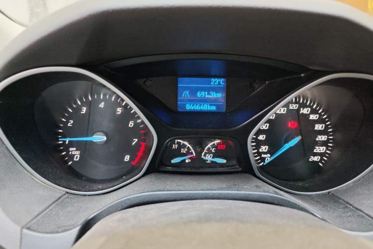 Used Ford Focus 2012 Sedan 1.6L Manual Comfort Model Instrument Cluster