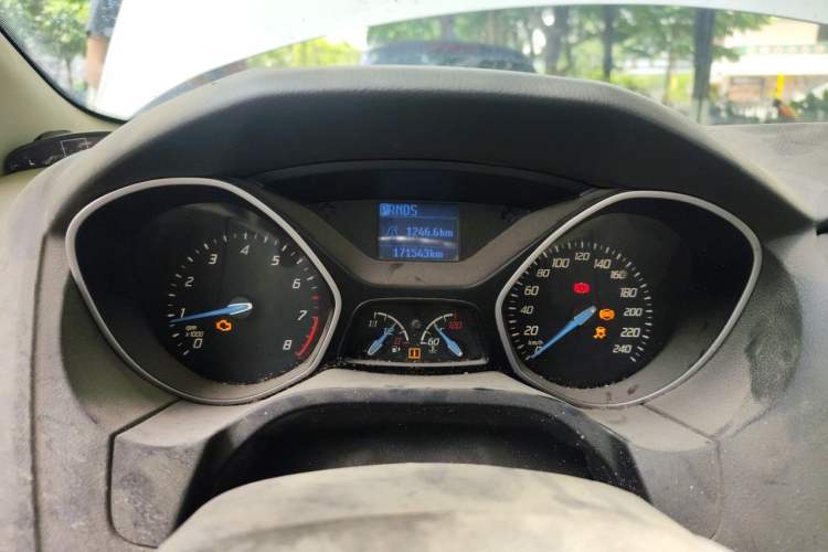 Used Ford Focus 2012 Sedan 1.6L Automatic Comfort Model Instrument Cluster
