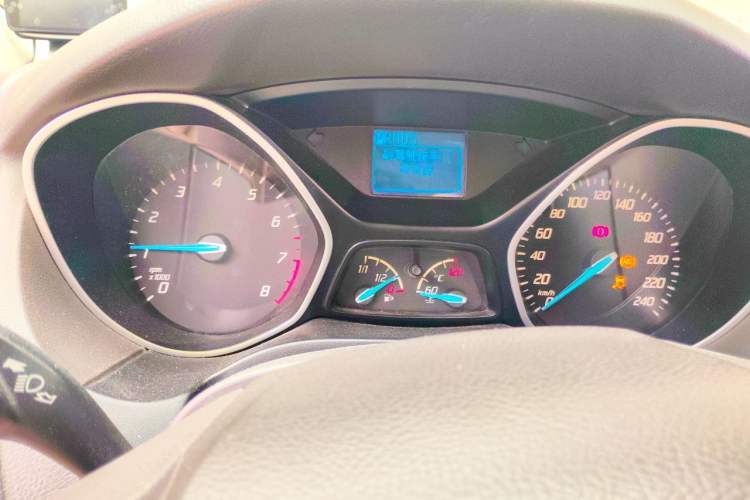 Used Ford Focus 2012 Sedan 1.6L Automatic Comfort Model Instrument Cluster