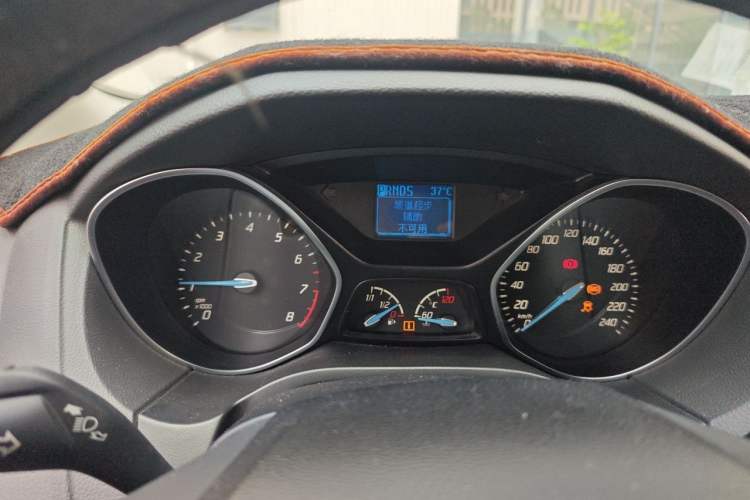 Used Ford Focus 2012 Hatchback 1.6L Automatic Fashion Edition Instrument Cluster