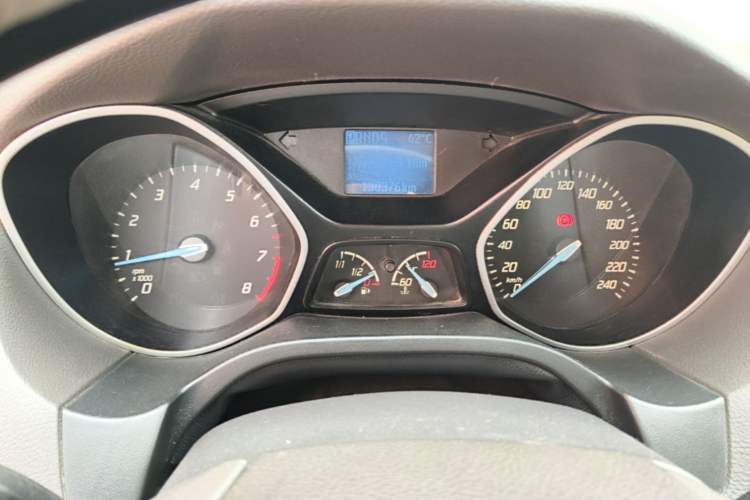 Used Ford Focus 2012 Sedan 1.6L Automatic Comfort Model Instrument Cluster