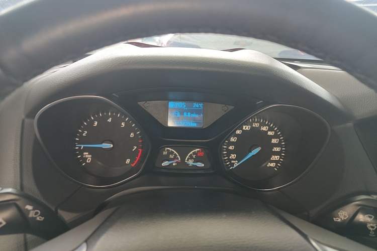 Used Ford Focus 2012 Sedan 1.6L Automatic Fashion Edition Instrument Cluster