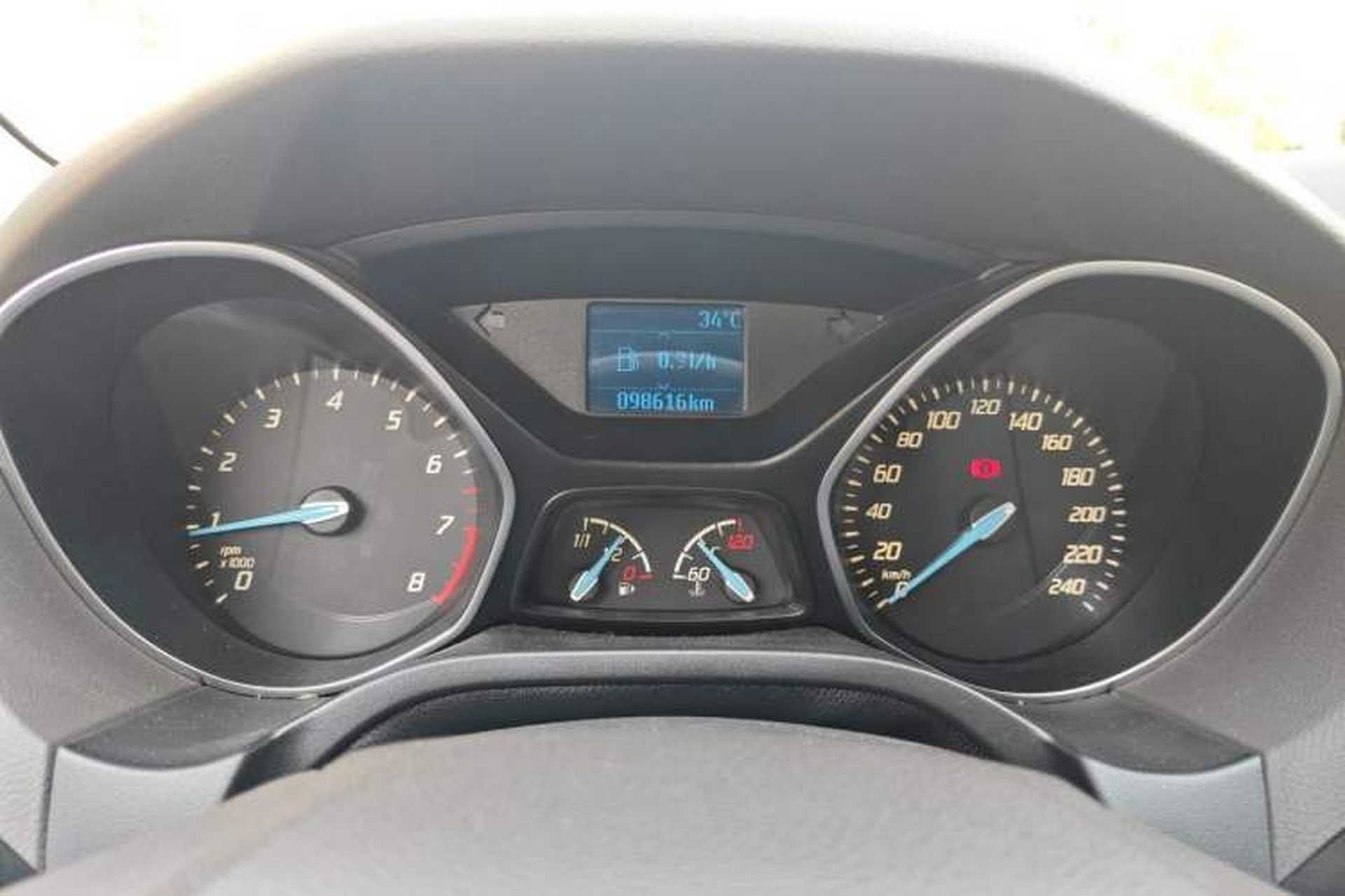Used Ford Focus 2012 Sedan 1.6L Manual Fashion Edition Instrument Cluster