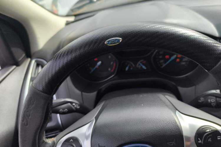 Used Ford Focus 2012 Sedan 1.6L Automatic Fashion Edition Instrument Cluster
