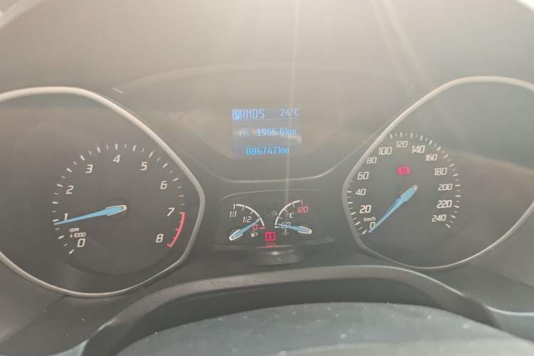 Used Ford Focus 2012 Sedan 1.6L Automatic Comfort Model Instrument Cluster