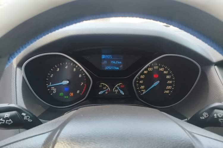Used Ford Focus 2012 Sedan 1.6L Automatic Comfort Model Instrument Cluster