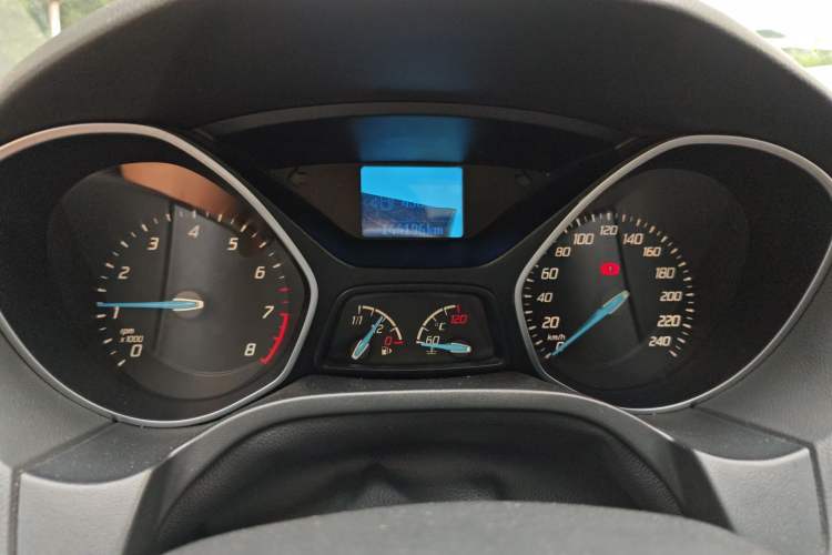 Used Ford Focus 2012 Sedan 1.6L Automatic Fashion Edition Instrument Cluster