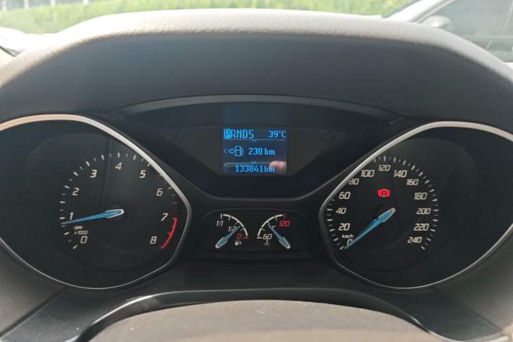 Used Ford Focus 2012 Sedan 1.6L Automatic Fashion Edition Instrument Cluster