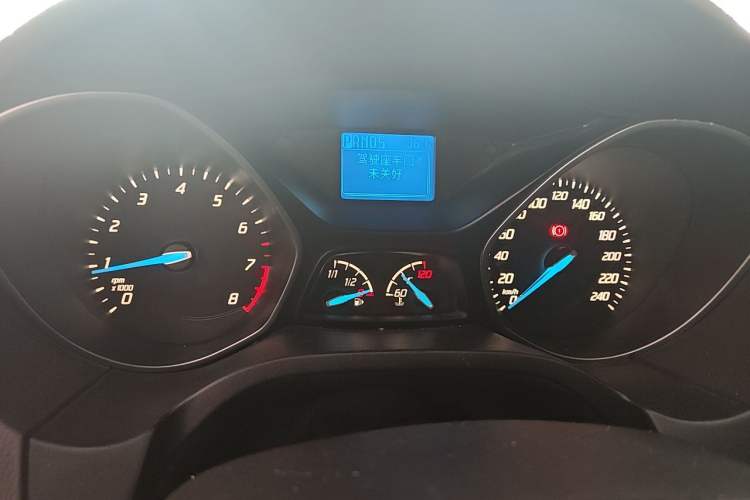 Used Ford Focus 2012 Sedan 1.6L Automatic Fashion Edition Instrument Cluster